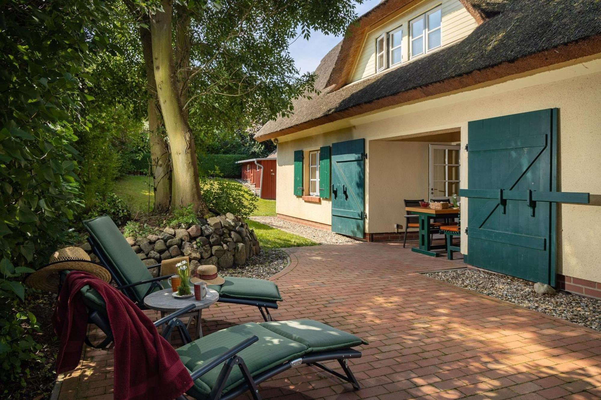 Ferienhaus Preetz 1A - Idylle Unter Reet Burtevitz Exterior foto